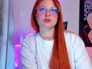 izyzys-baker from CamSoda