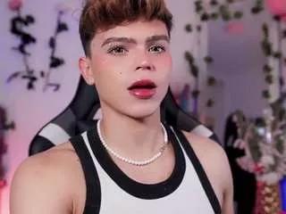 kennyboy-18 from CamSoda