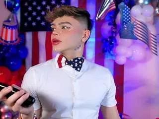 kennyboy-18 from CamSoda is Freechat