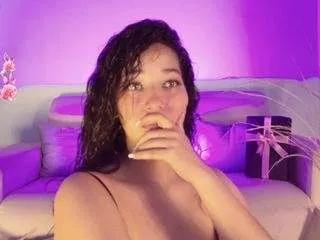 kiimthompson from CamSoda