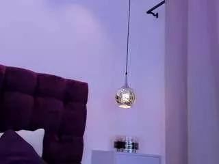 kikievega from CamSoda