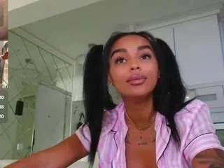 kimibrowny from CamSoda