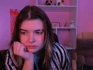 kira-melt from CamSoda is Freechat