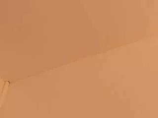 laracrofftt10 from CamSoda is Freechat