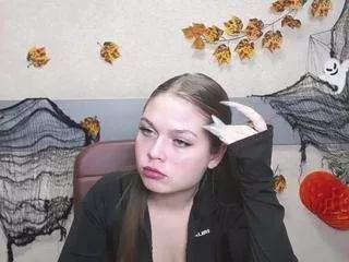 larapika from CamSoda