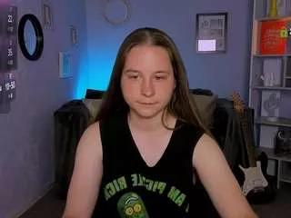 laura-queen from CamSoda is Freechat