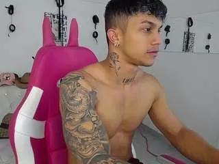 leonardprice1 from CamSoda is Freechat