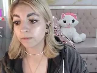 lili-conor-s from CamSoda