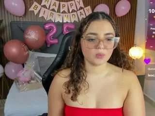 lilly-ass from CamSoda