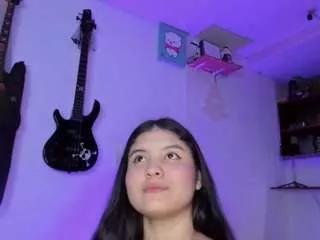 lilpervertgirl from CamSoda