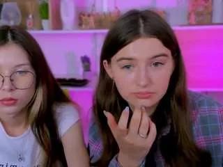 lily-morty from CamSoda is Freechat