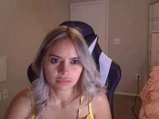 littledollkitty from CamSoda is Freechat