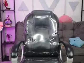 littlevixen18 from CamSoda