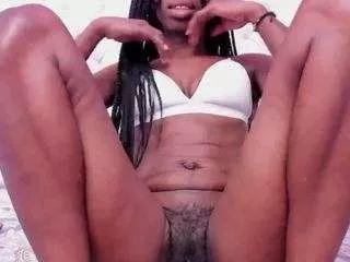 loriimartinez from CamSoda is Freechat