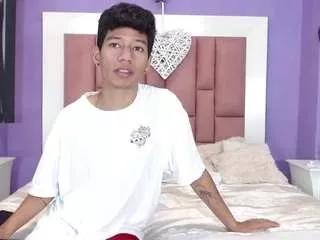 lucianandrick from CamSoda is Freechat