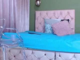 luciaspear from CamSoda is Freechat