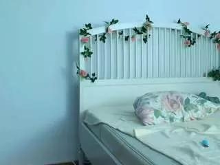 luna-mist from CamSoda is Freechat