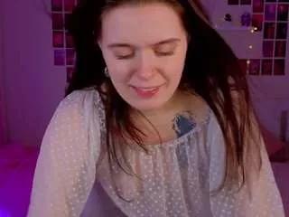 lunamirana from CamSoda is Freechat