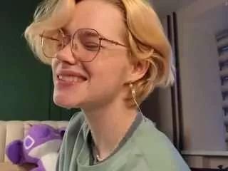 lynnabraund from CamSoda