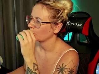 maaad-maxxx from CamSoda is Freechat