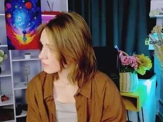 madam-ulis from CamSoda is Freechat