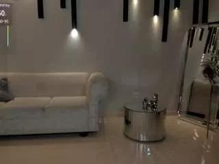 mararicci from CamSoda