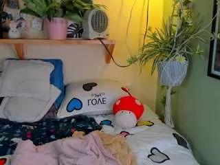 miaarose from CamSoda