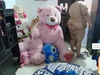 millarobertss from CamSoda