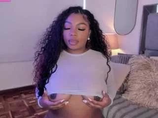 miss-mian from CamSoda is Freechat