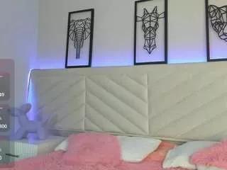 molly-zanderbond from CamSoda