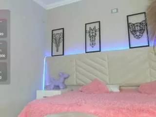 molly-zanderbond from CamSoda