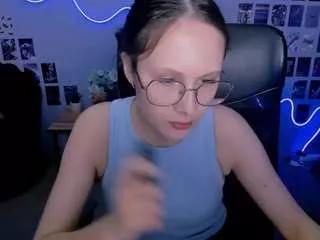 mona-cloud from CamSoda is Freechat