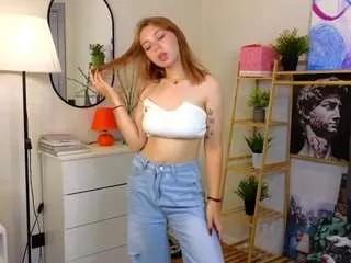 monahanks from CamSoda is Freechat
