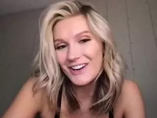 nancy-babe20 from CamSoda
