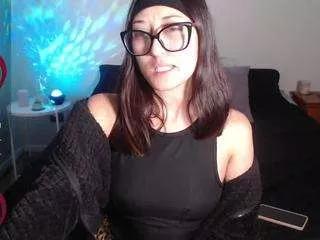 ninimoon from CamSoda