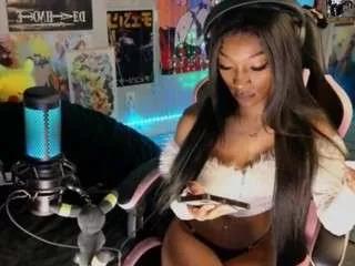 niviawolfe from CamSoda