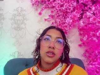 oliv-jones from CamSoda is Freechat