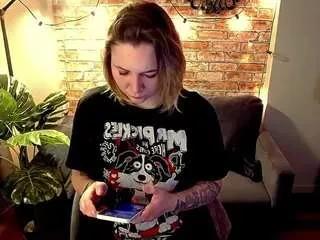 ozalingreen from CamSoda is Freechat