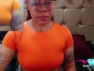 peach-moore from CamSoda is Freechat