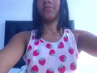 pervert-tiny-girl from CamSoda is Freechat