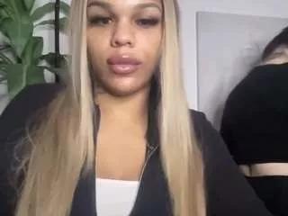 queenjuciy777 from CamSoda