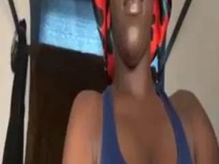 queenmissie from CamSoda