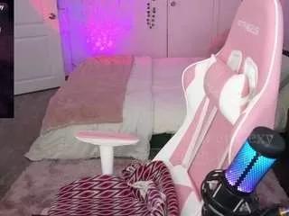 queenxlexy from CamSoda