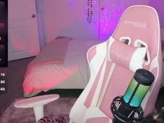 queenxlexy from CamSoda