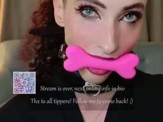queenxofxtease from CamSoda is Freechat