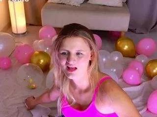 queenxofxtease from CamSoda is Freechat