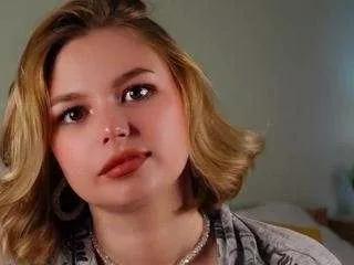 quennabready from CamSoda is Freechat