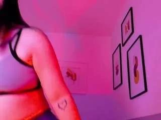 redhotraven from CamSoda is Freechat