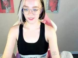 rocket-bunnyy from CamSoda is Freechat