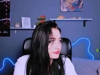 roxy-bloom from CamSoda is Freechat